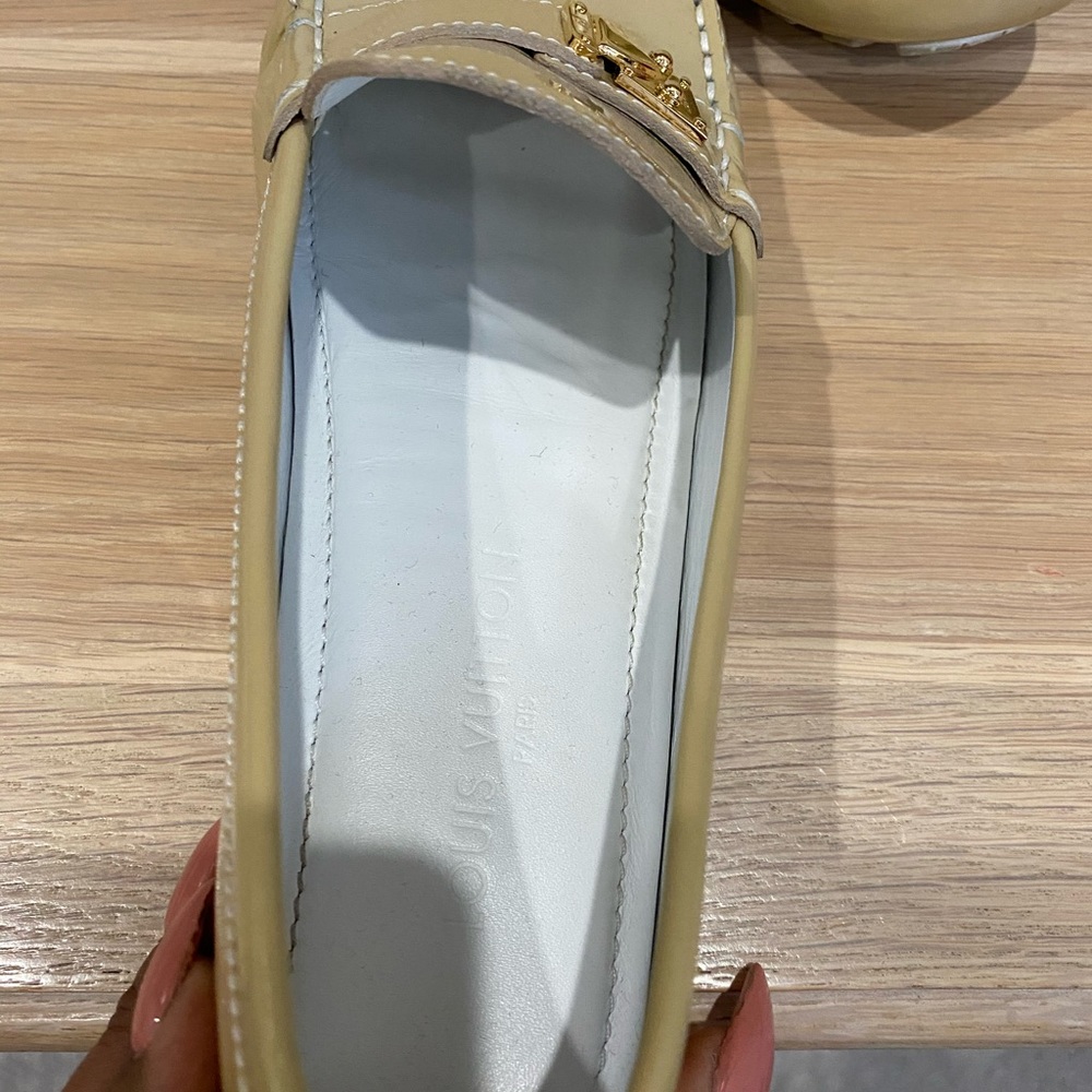 LV Patient Leather Loafer - Picture 4 of 4